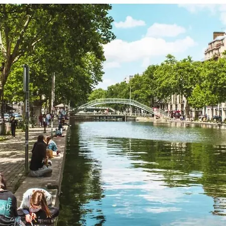 Cozy Canal St Martin باريس